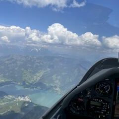 Flugwegposition um 13:17:09: Aufgenommen in der Nähe von Gemeinde Piesendorf, 5721 Piesendorf, Österreich in 2874 Meter